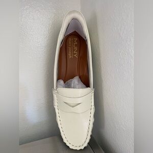 MARC JOSEPH .. WOMENS IVORY PATENT LEATHER LOAFERS